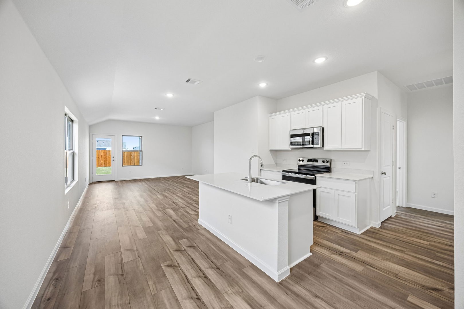 1216 Laguna Lane Princeton TX 75407