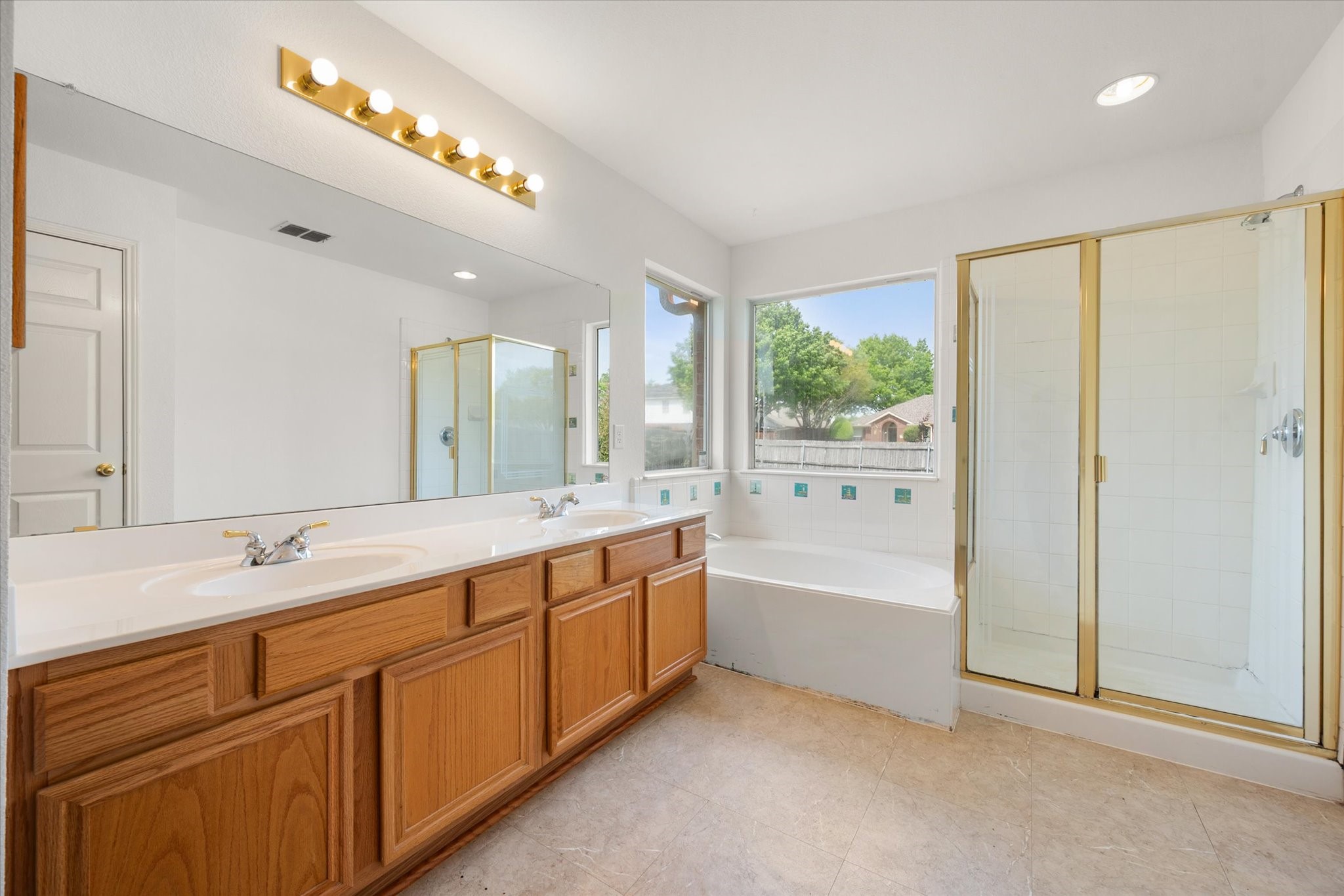 1 Boltes Court Mansfield TX 76063