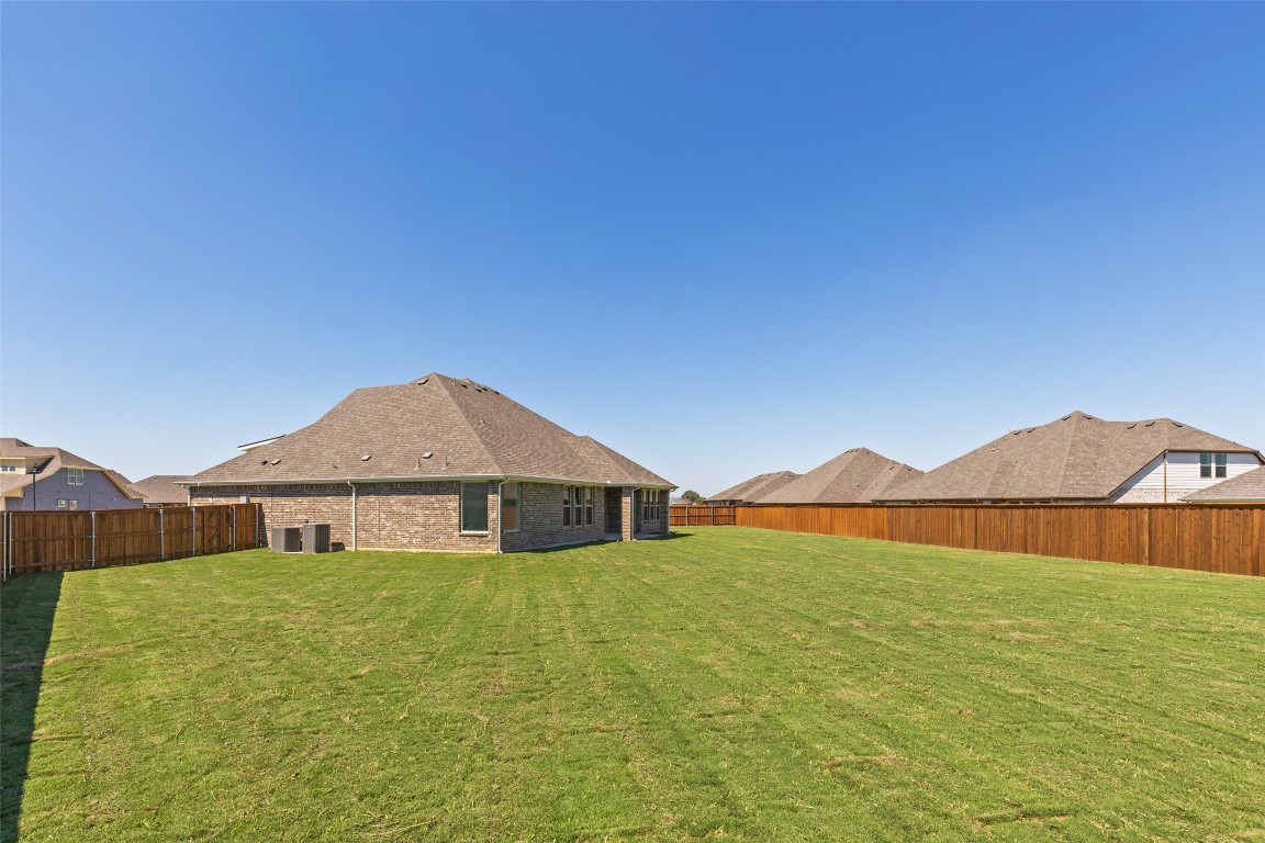 241 Four Roses Drive Waxahachie TX 75165