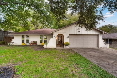 223 Evelyn Street Desoto TX 75115