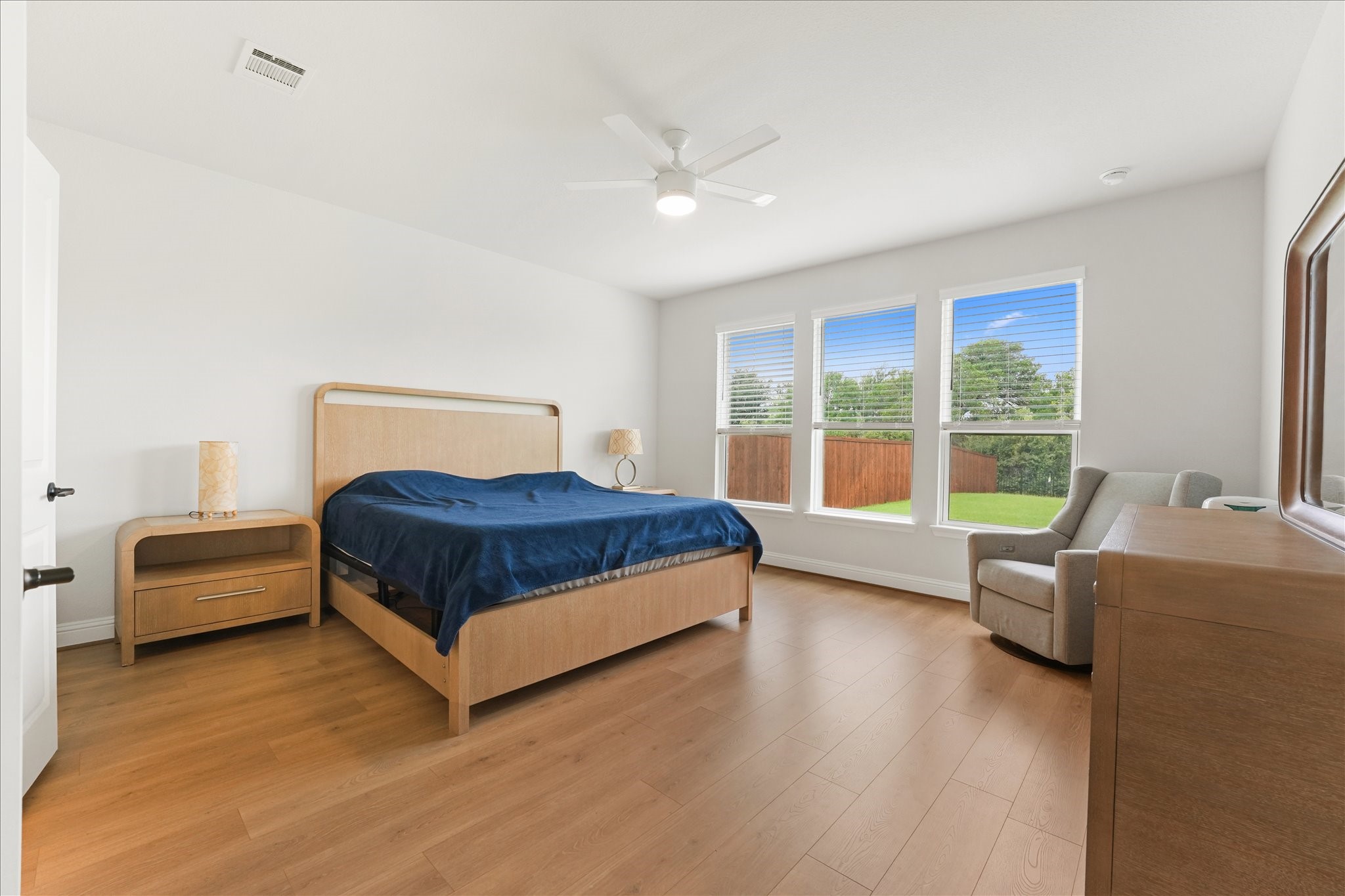 200 Lakeview Drive Oak Point TX 75068