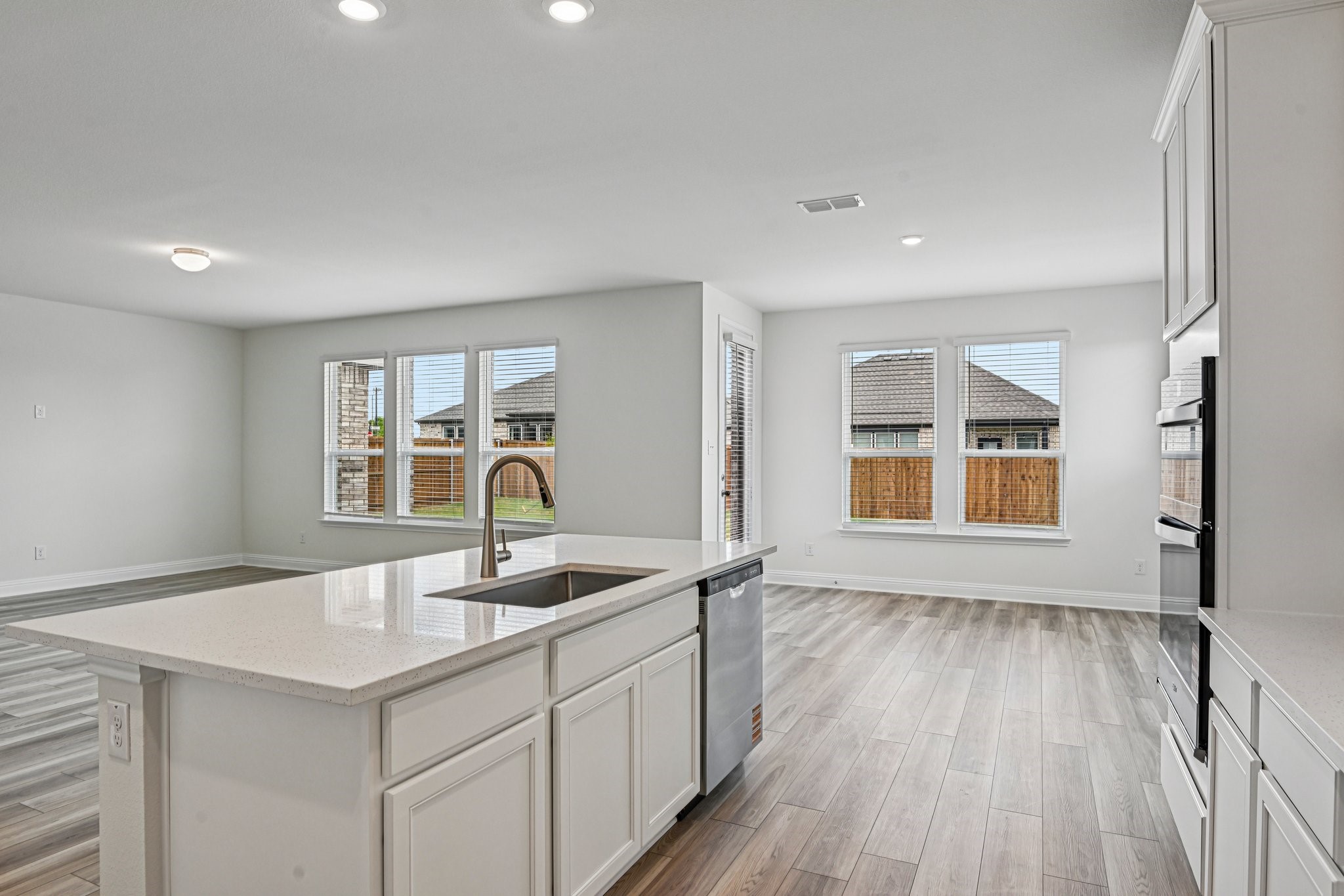 605 Tracy Court Justin TX 76247
