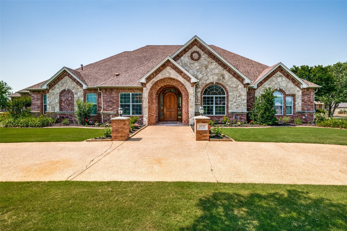 1037 Van Zandt Court Haslet TX 76052