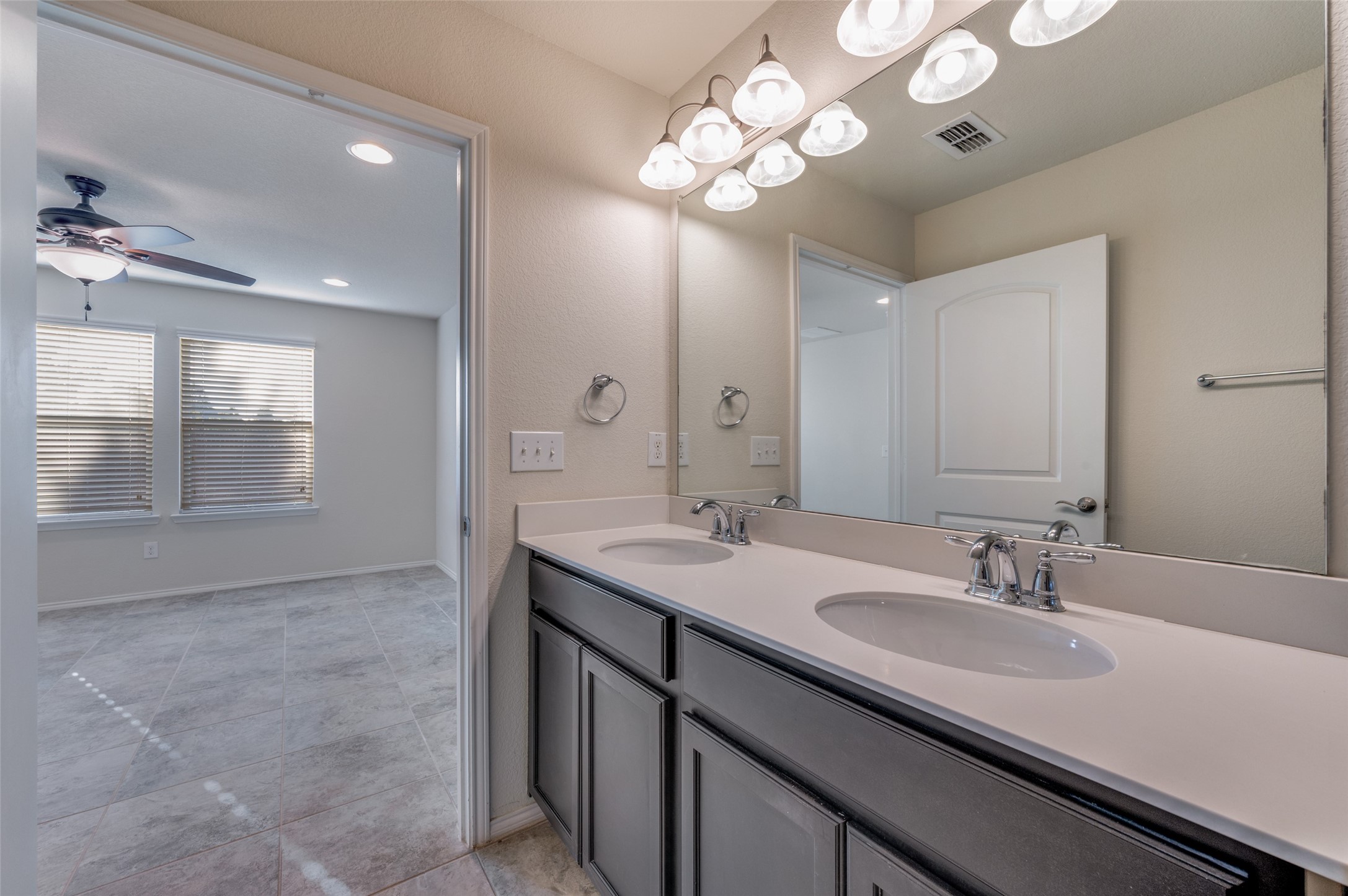 2325 Beachfront Drive Frisco TX 75036