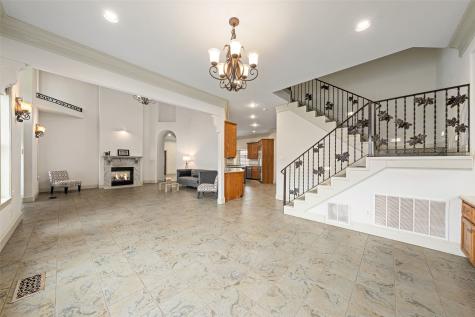 1513 Canyon Oaks Drive Irving TX 75061