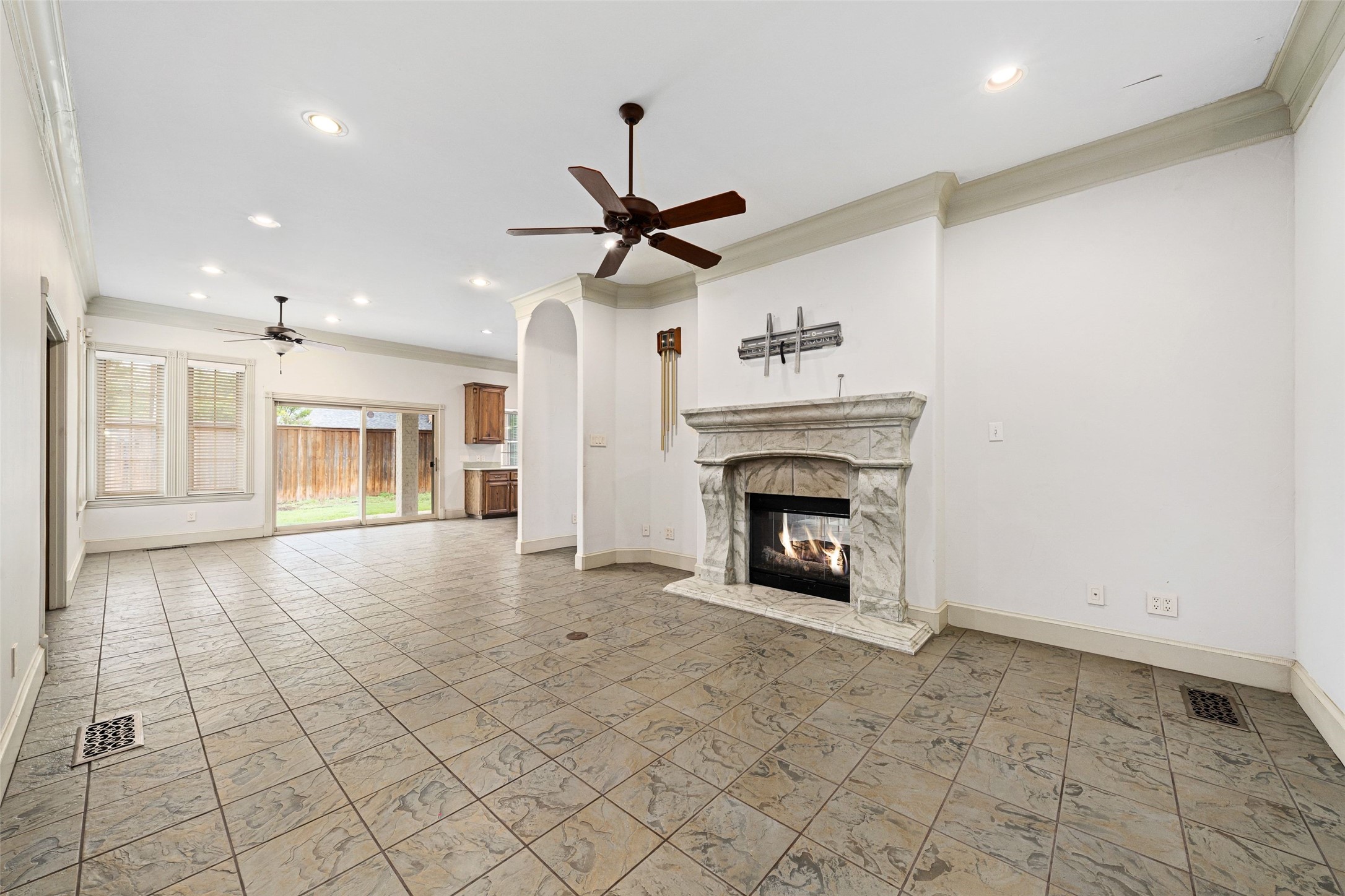 1513 Canyon Oaks Drive Irving TX 75061
