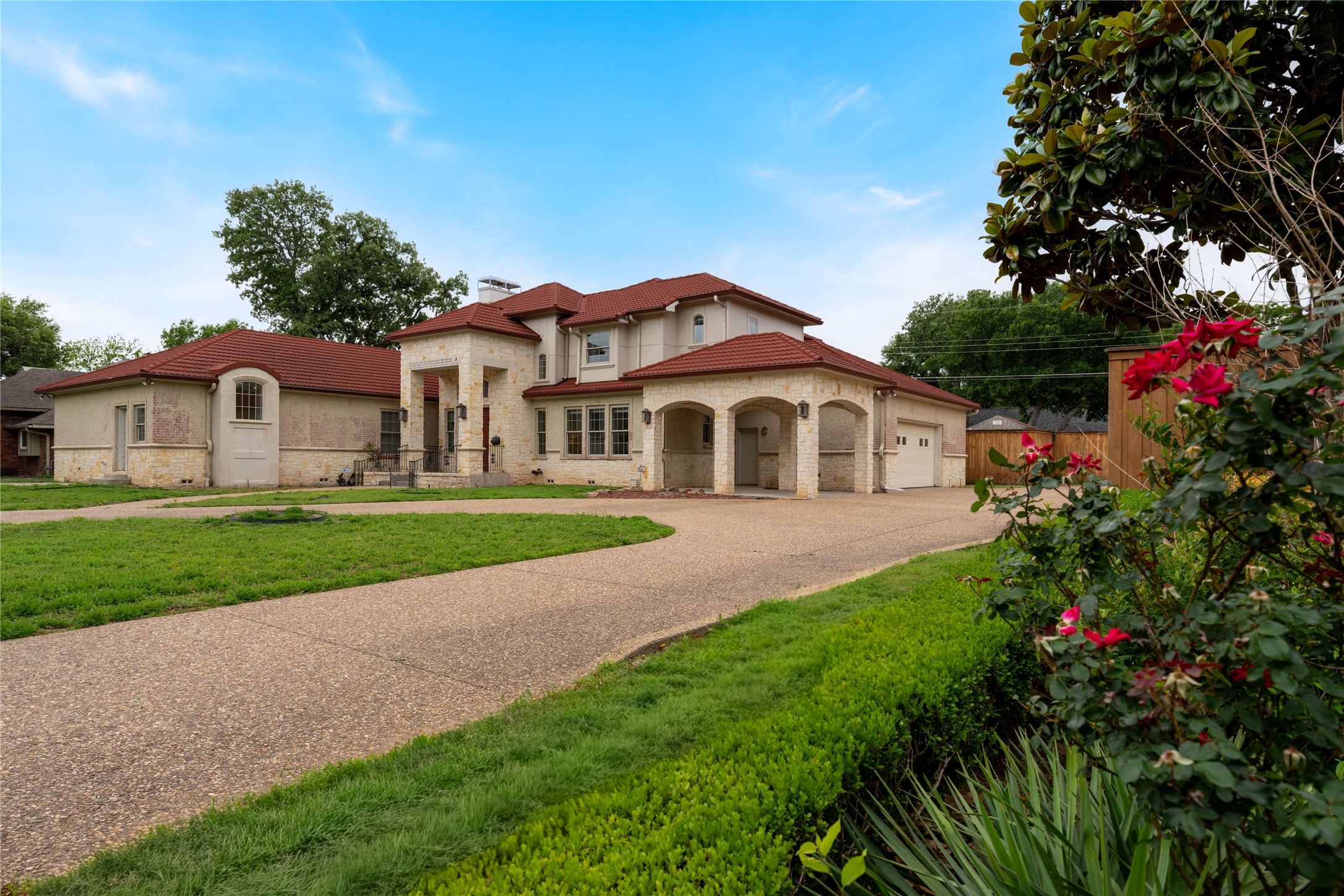 1513 Canyon Oaks Drive Irving TX 75061