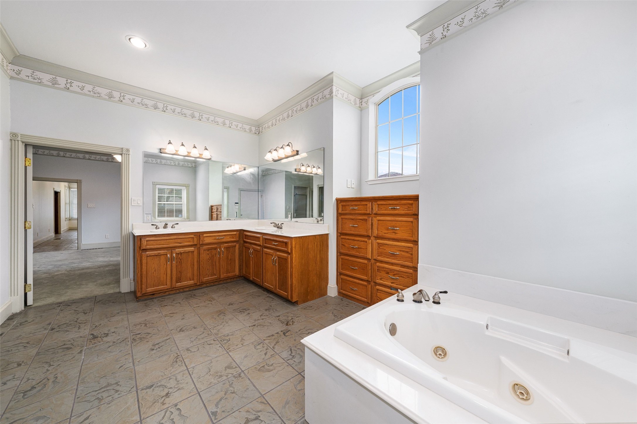 1513 Canyon Oaks Drive Irving TX 75061