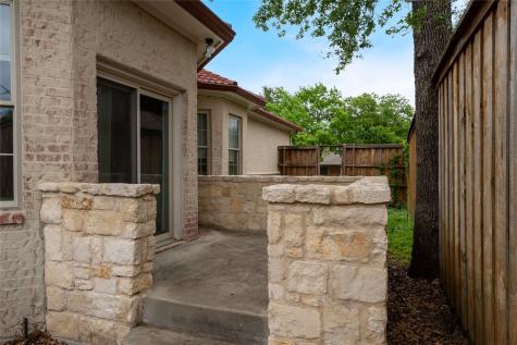1513 Canyon Oaks Drive Irving TX 75061