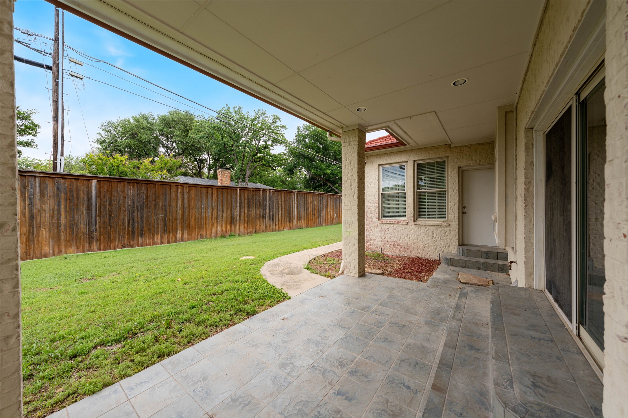 1513 Canyon Oaks Drive Irving TX 75061