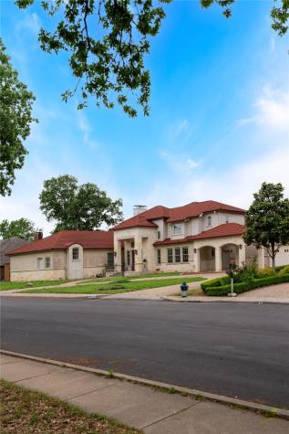 1513 Canyon Oaks Drive Irving TX 75061