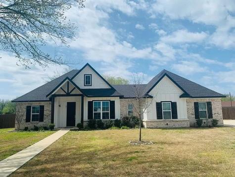 121 Kens Court Pilot Point TX 76258