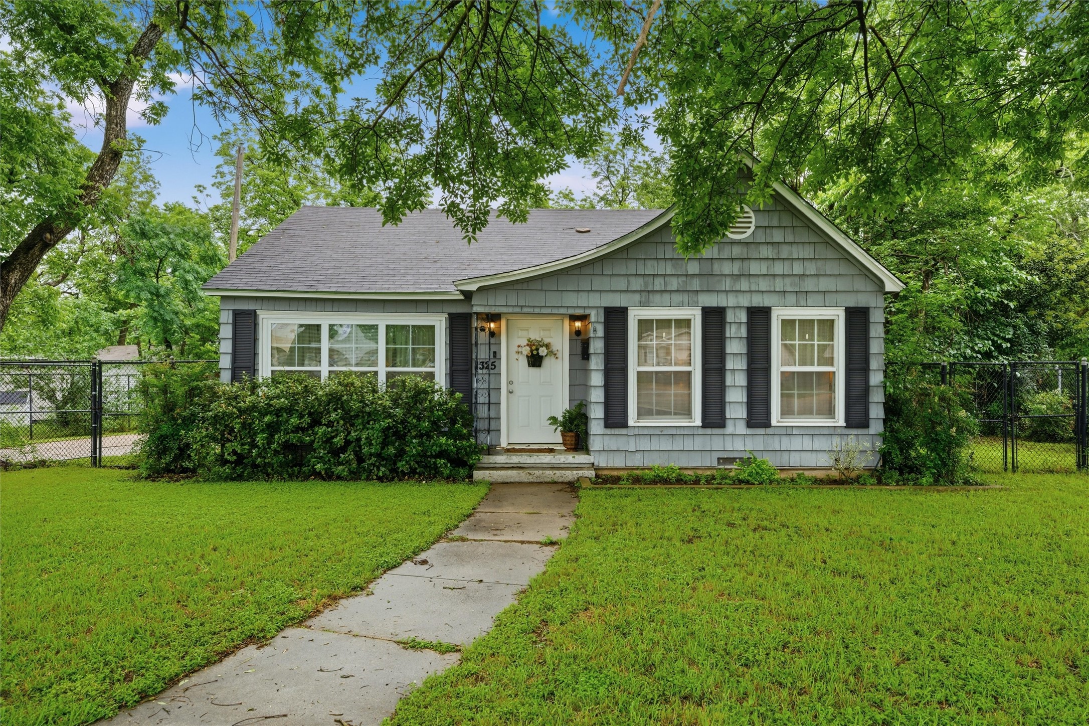 1325 N 34th Street Waco TX 76710