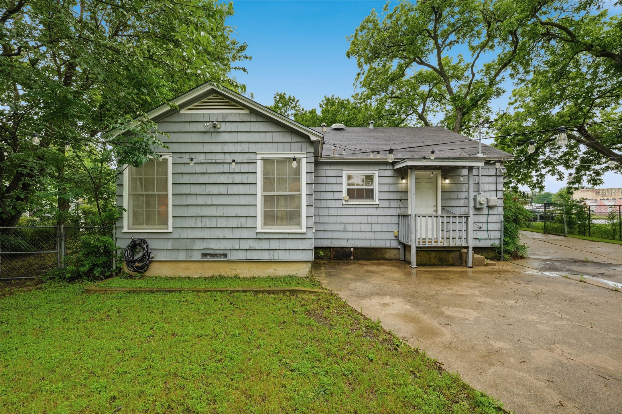 1325 N 34th Street Waco TX 76710