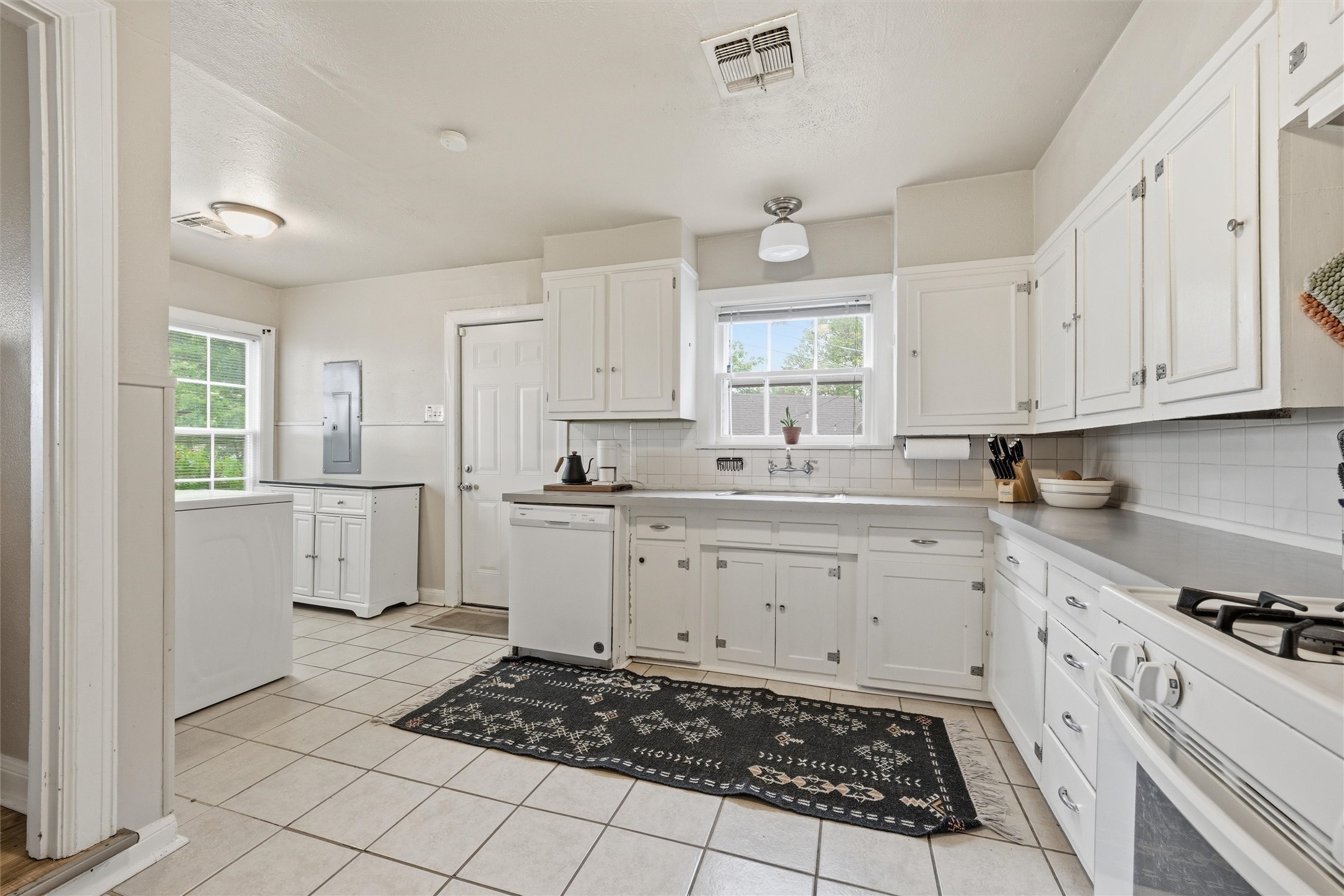 1325 N 34th Street Waco TX 76710