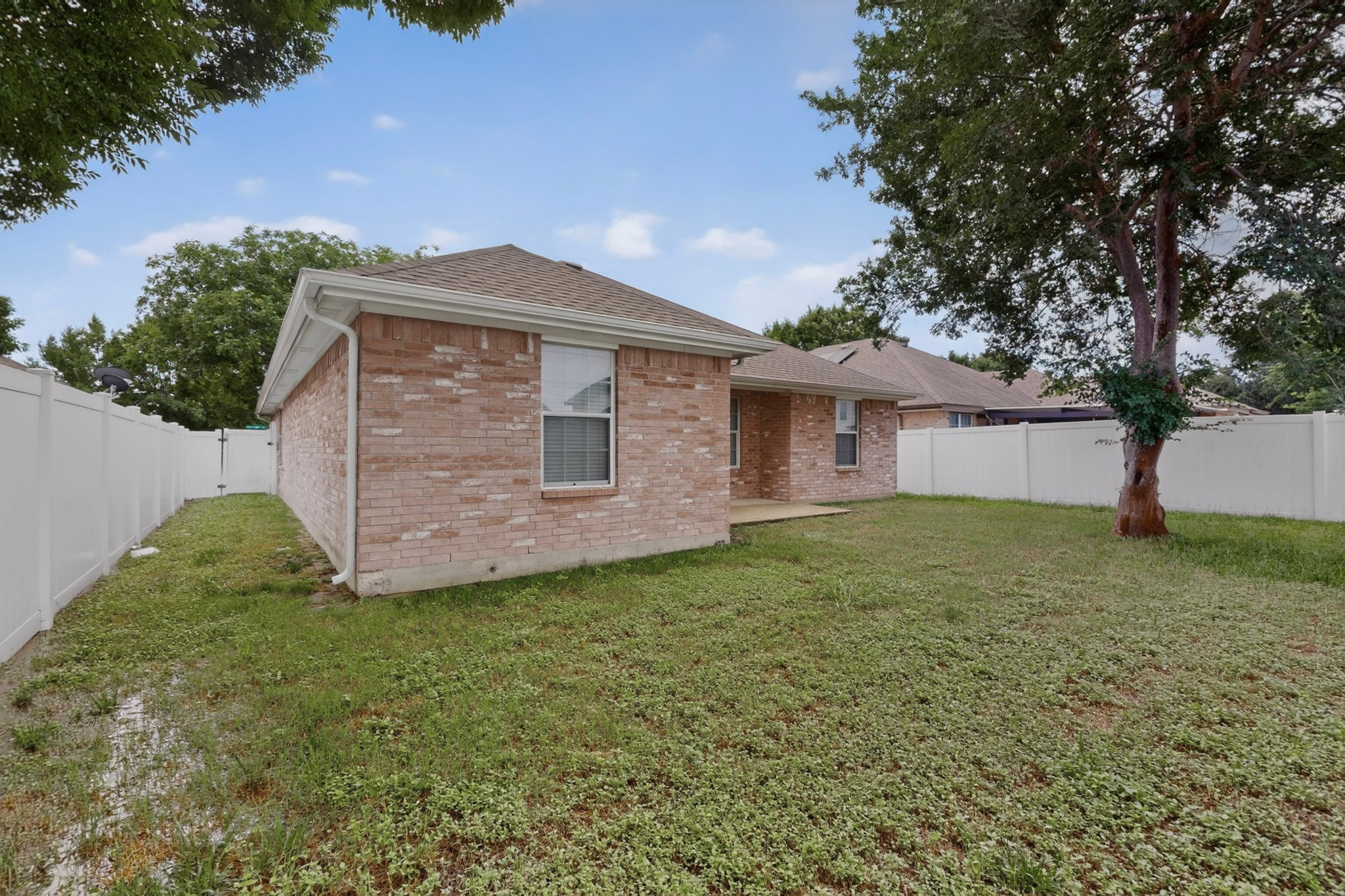 2319 Great Light Drive Dallas TX 75228