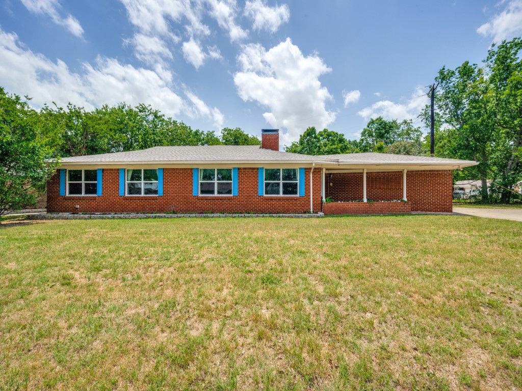 1825 Emery Street Denton TX 76201