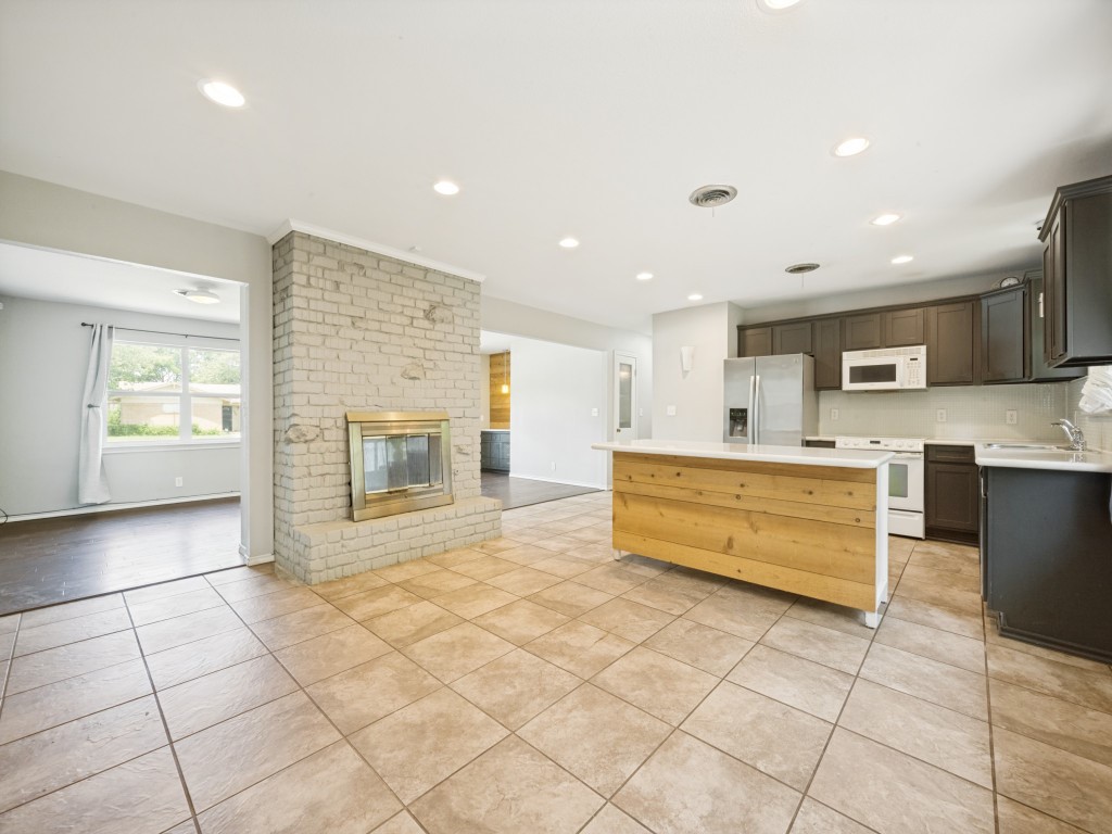 1825 Emery Street Denton TX 76201