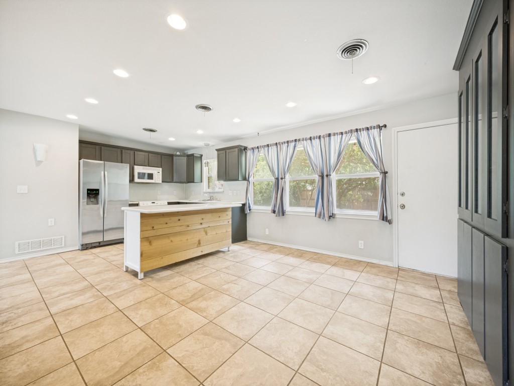 1825 Emery Street Denton TX 76201