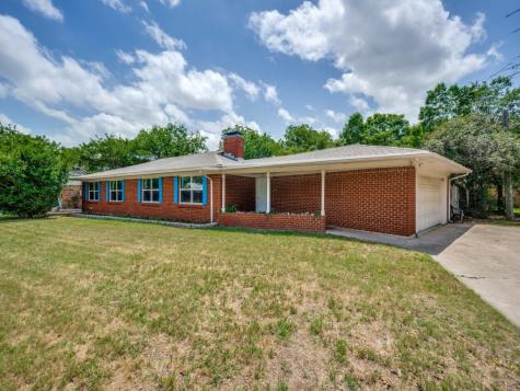 1825 Emery Street Denton TX 76201