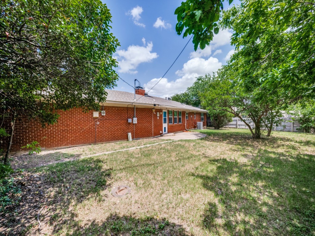 1825 Emery Street Denton TX 76201