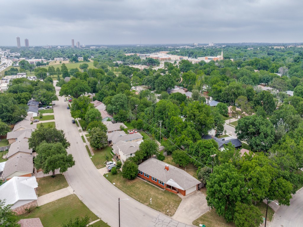 1825 Emery Street Denton TX 76201