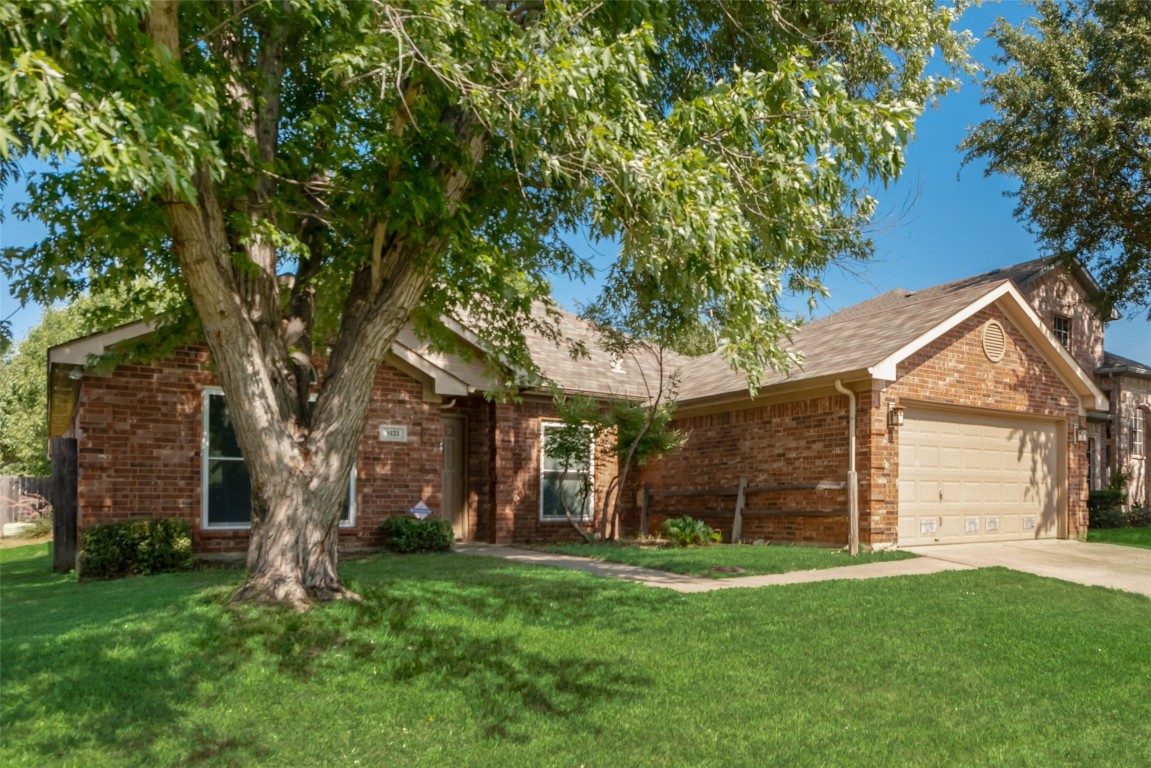8121 Kathleen Drive Fort Worth TX 76137