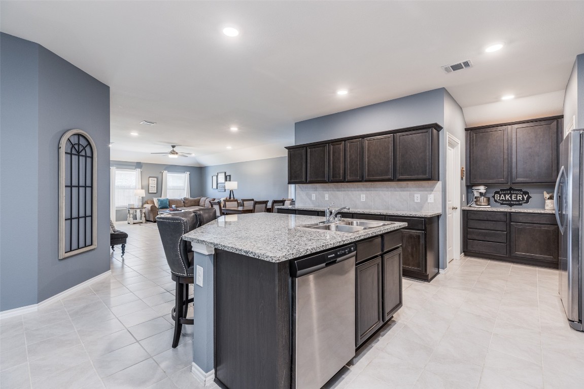 904 Meadow Wood Lane Princeton TX 75407