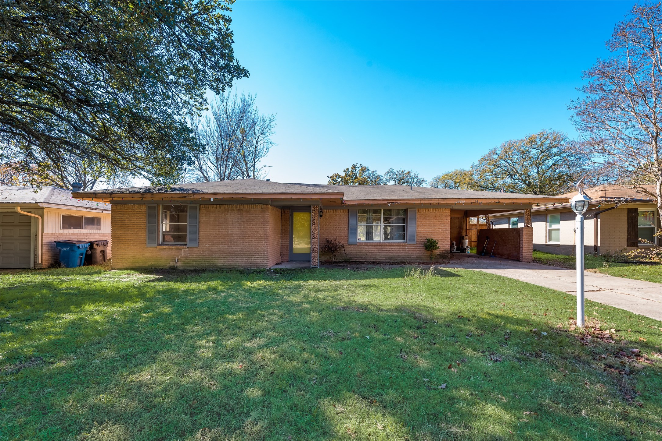 1422 Mockingbird Lane Corsicana TX 75110