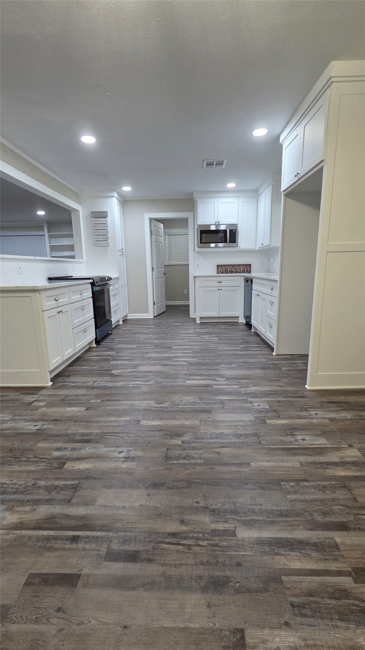 108 County Road 1102 Streetman TX 75859