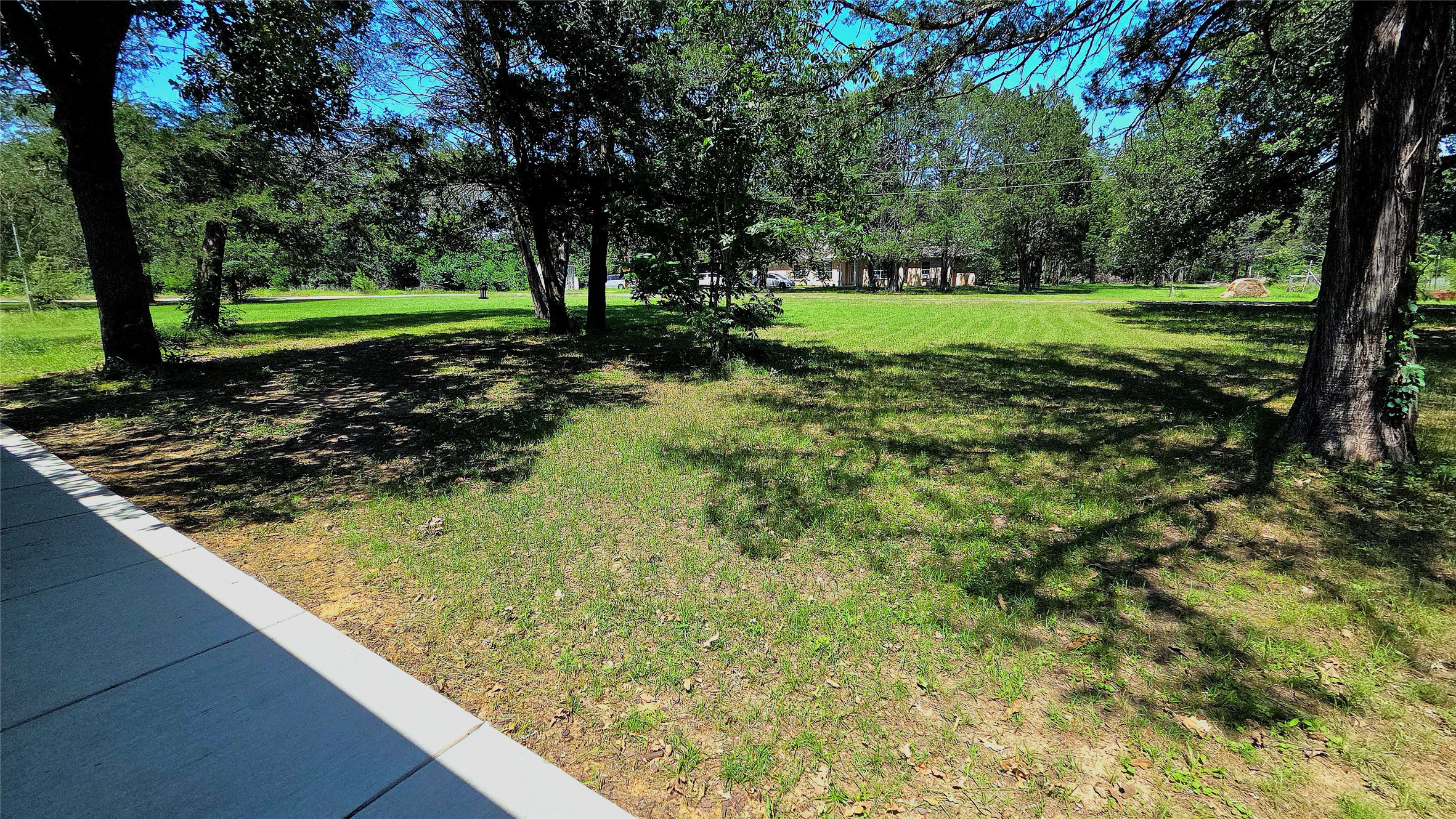 108 County Road 1102 Streetman TX 75859