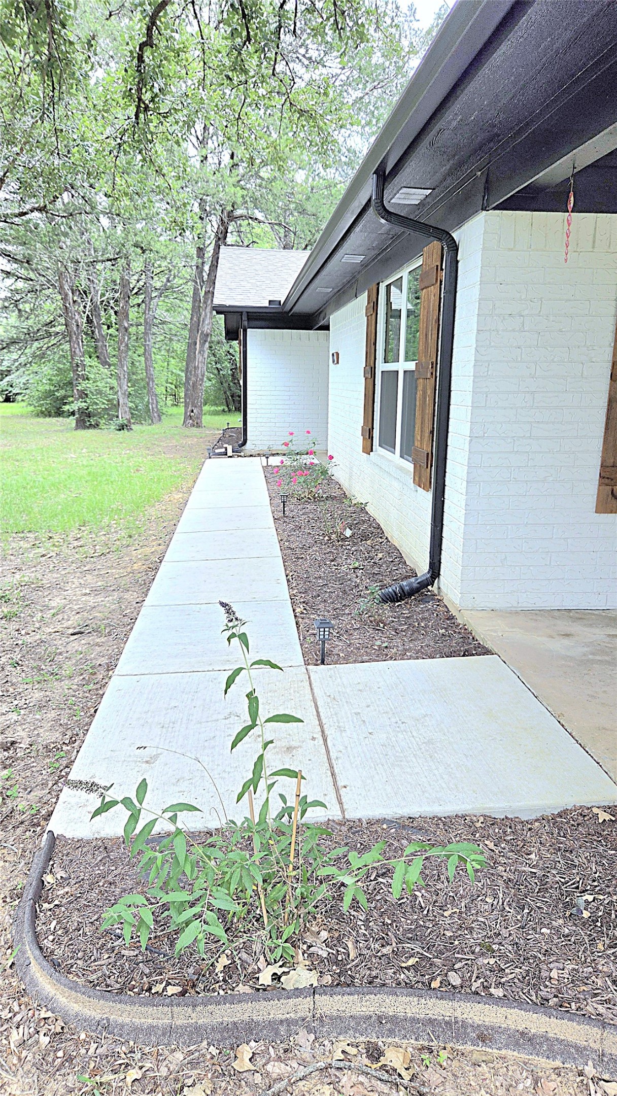 108 County Road 1102 Streetman TX 75859