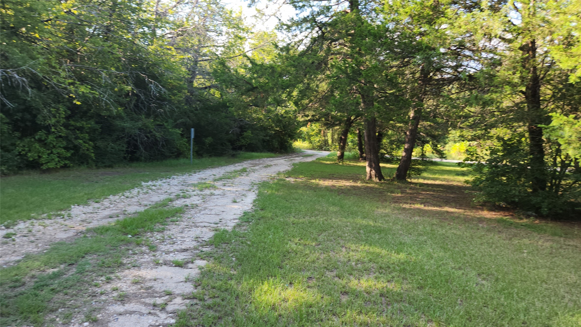 108 County Road 1102 Streetman TX 75859