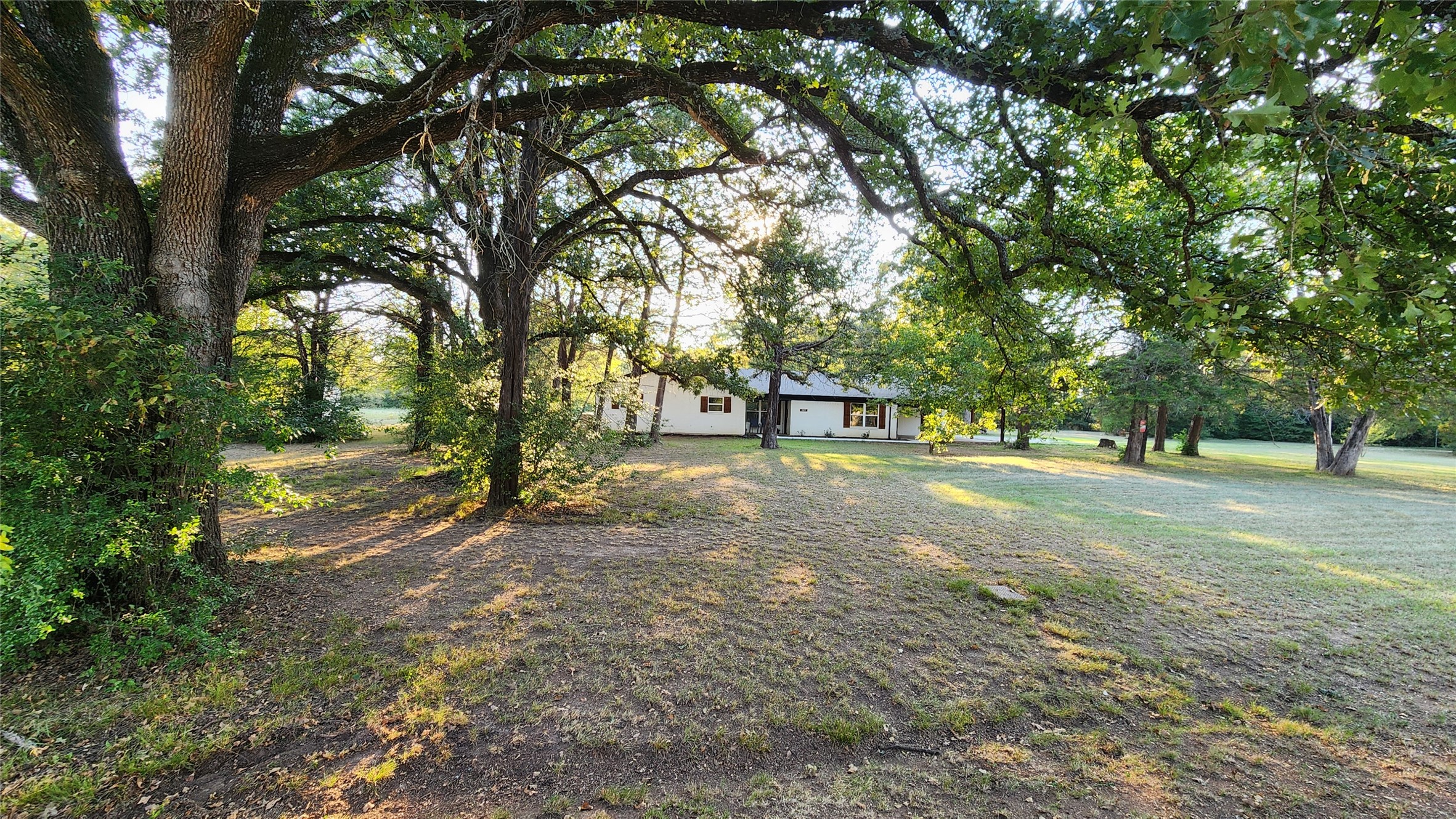 108 County Road 1102 Streetman TX 75859