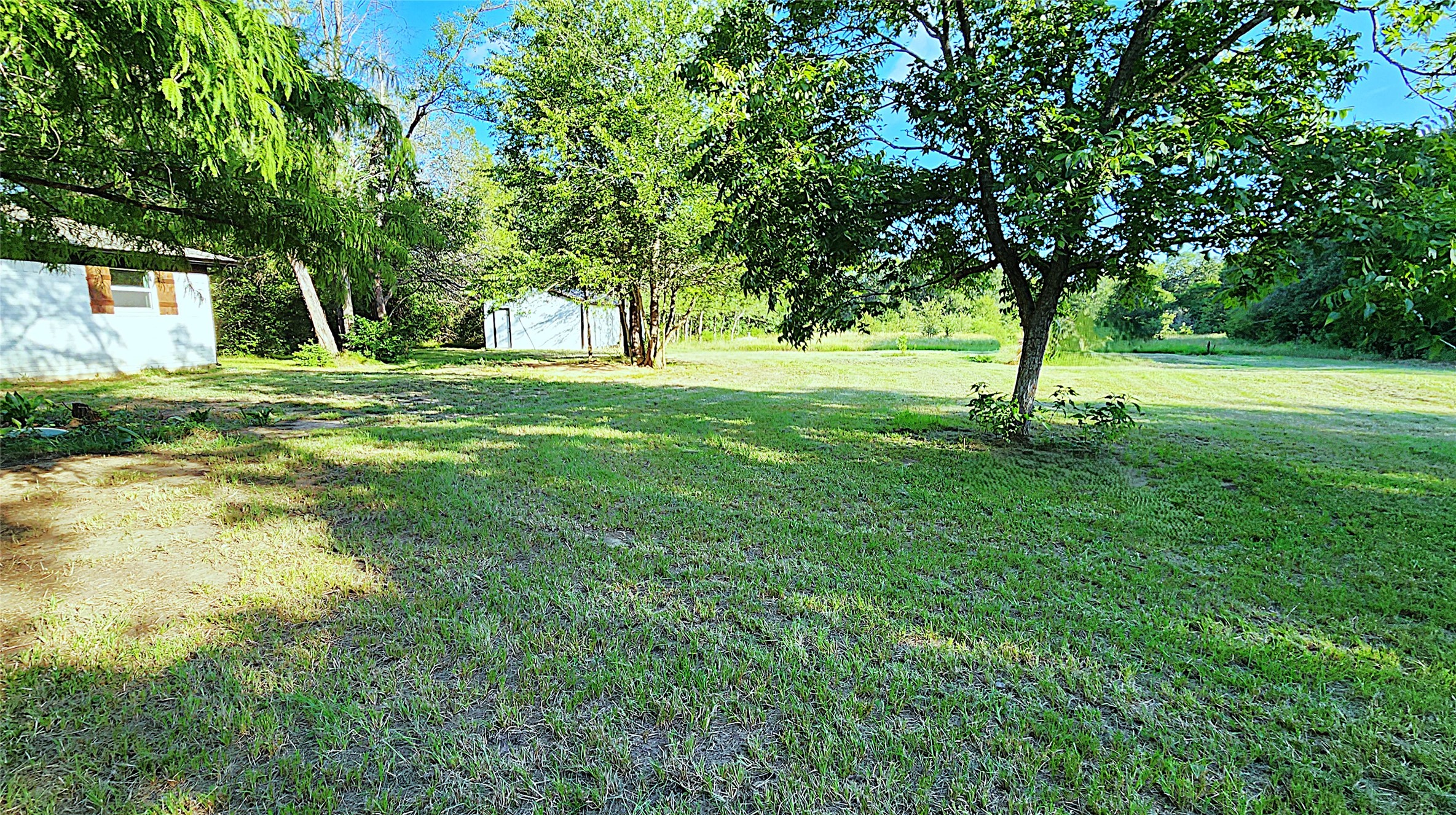 108 County Road 1102 Streetman TX 75859