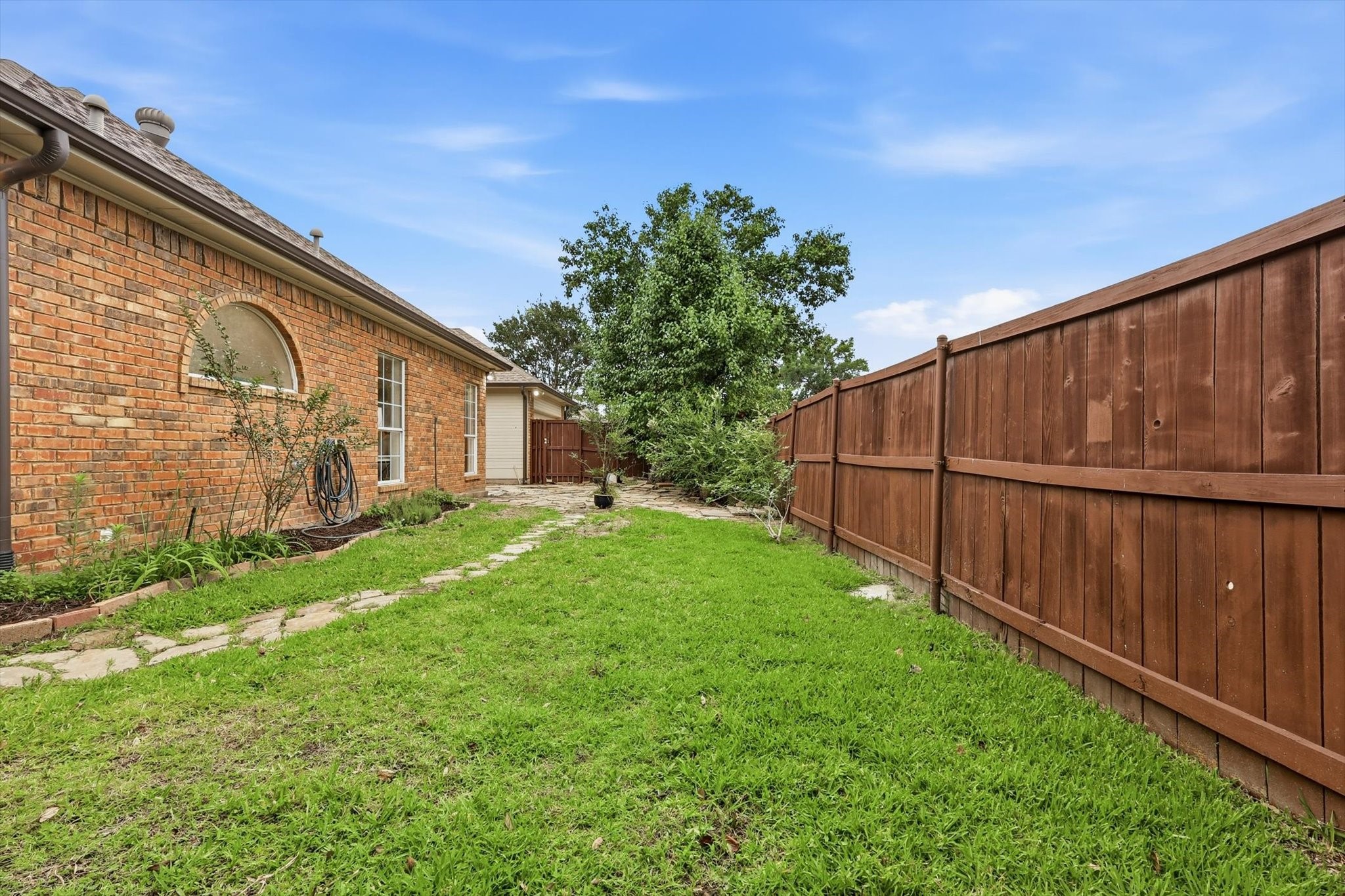 9017 Laredo Drive Irving TX 75063