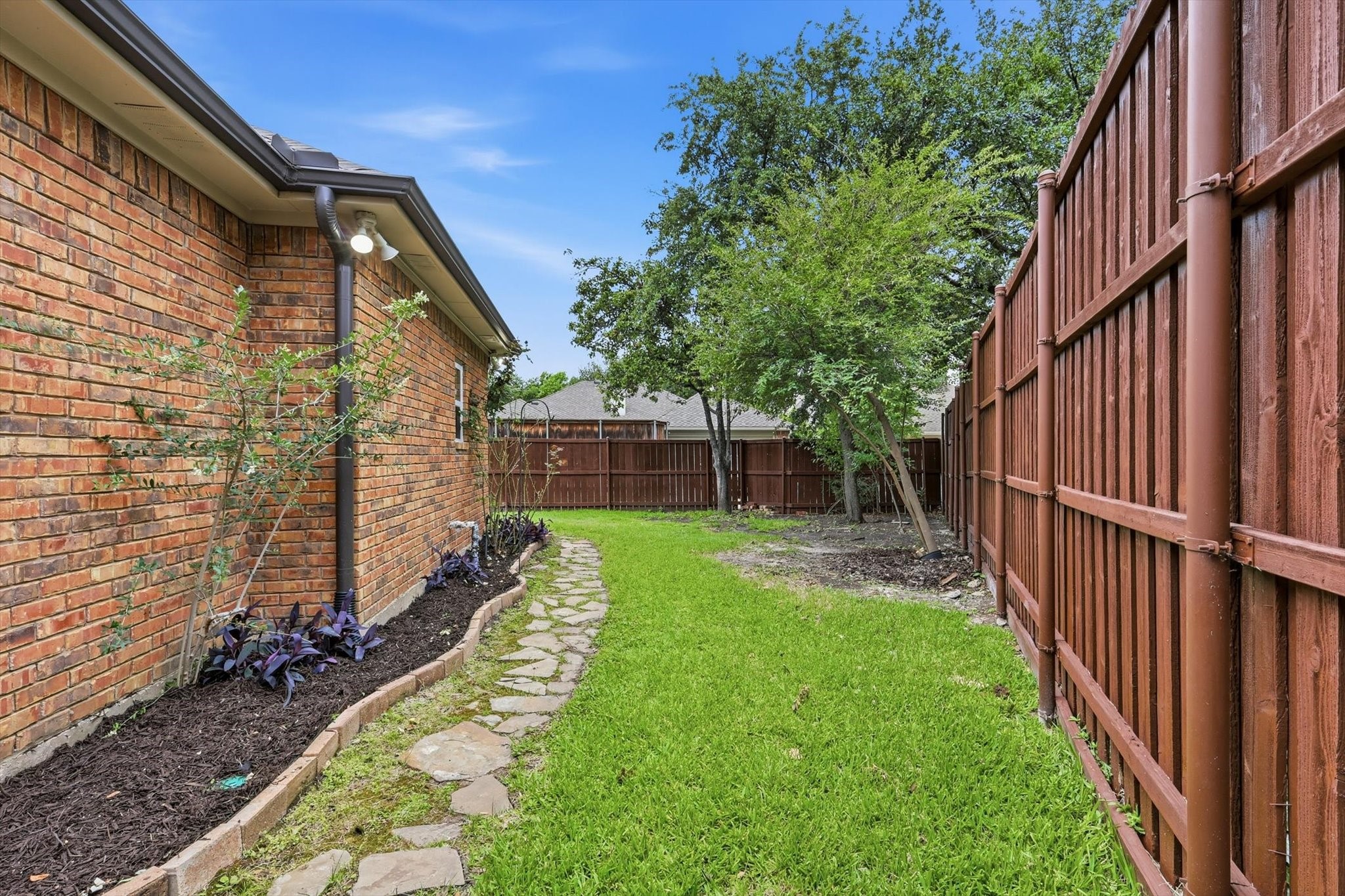 9017 Laredo Drive Irving TX 75063