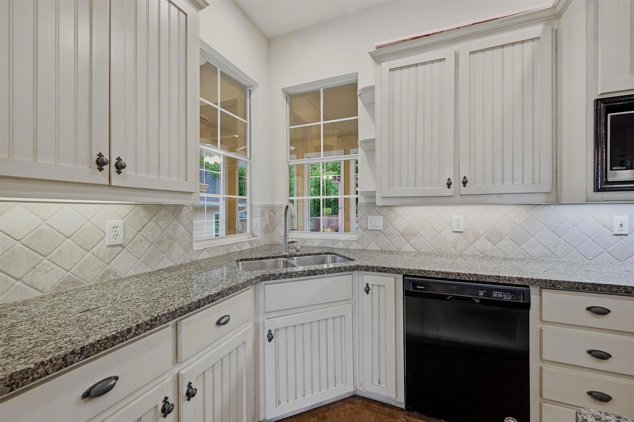 621 Kiowa Drive E Lake Kiowa TX 76240