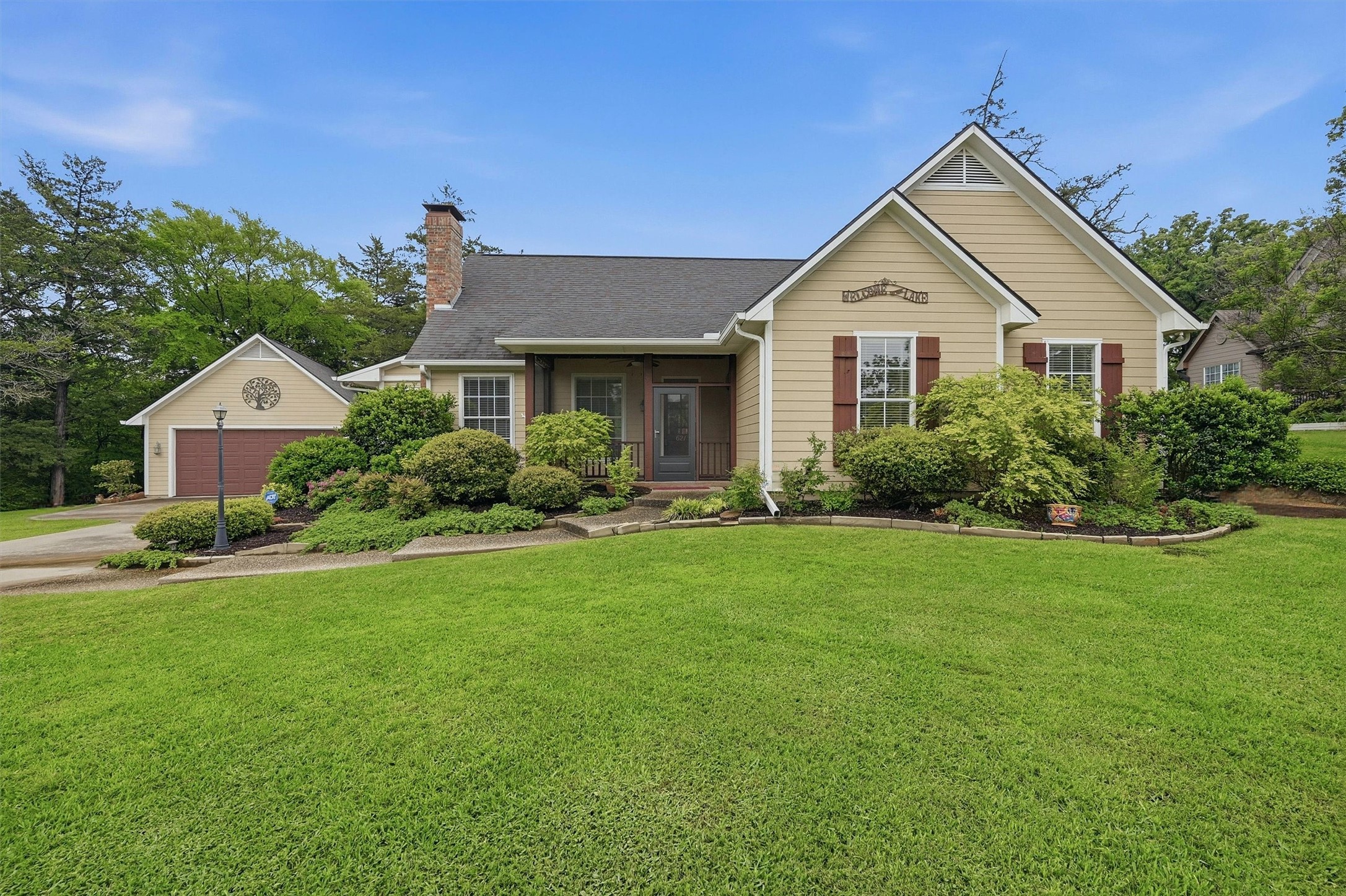 621 Kiowa Drive E Lake Kiowa TX 76240