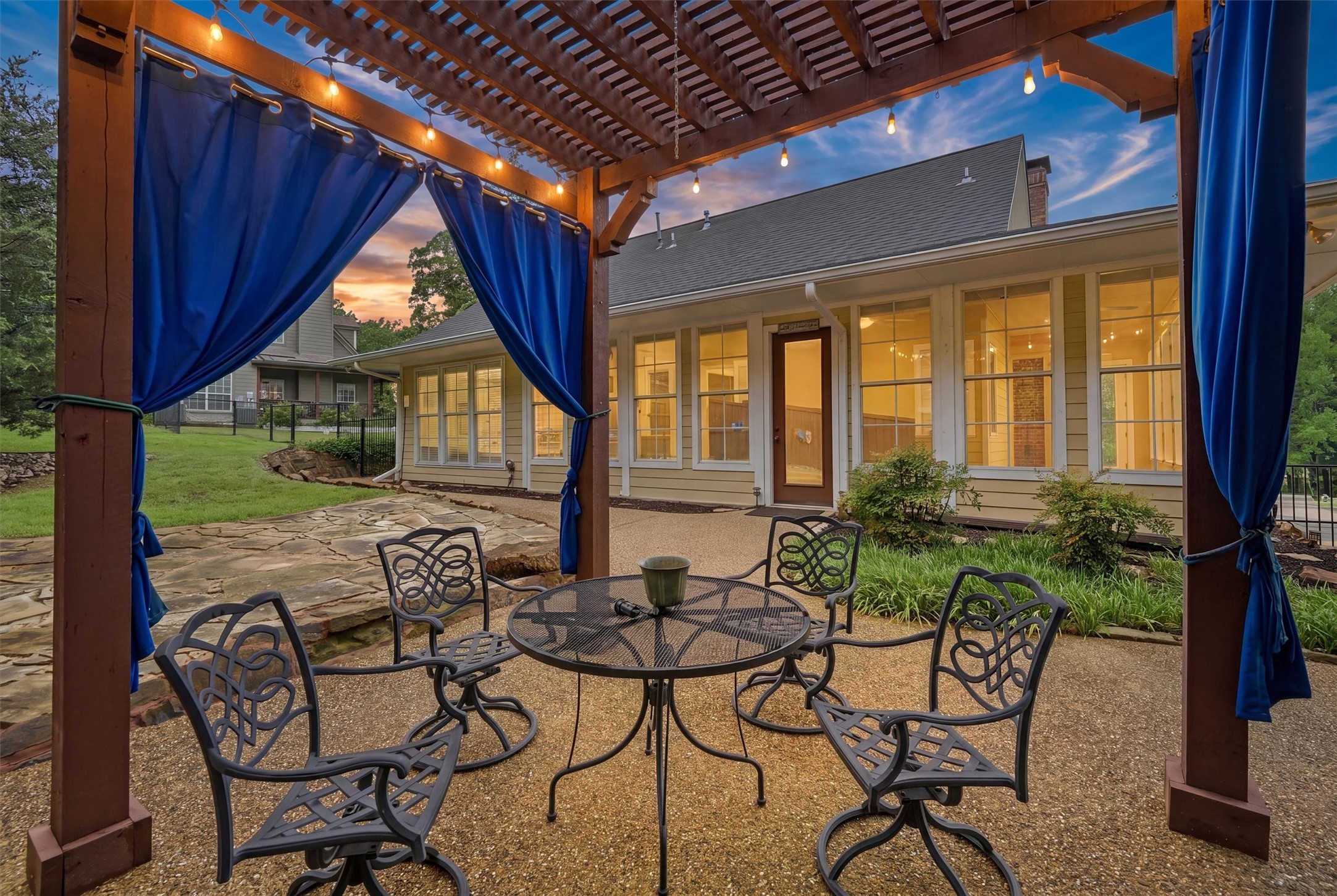 621 Kiowa Drive E Lake Kiowa TX 76240