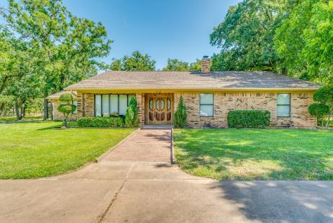 112 Meandering Way Weatherford TX 76086