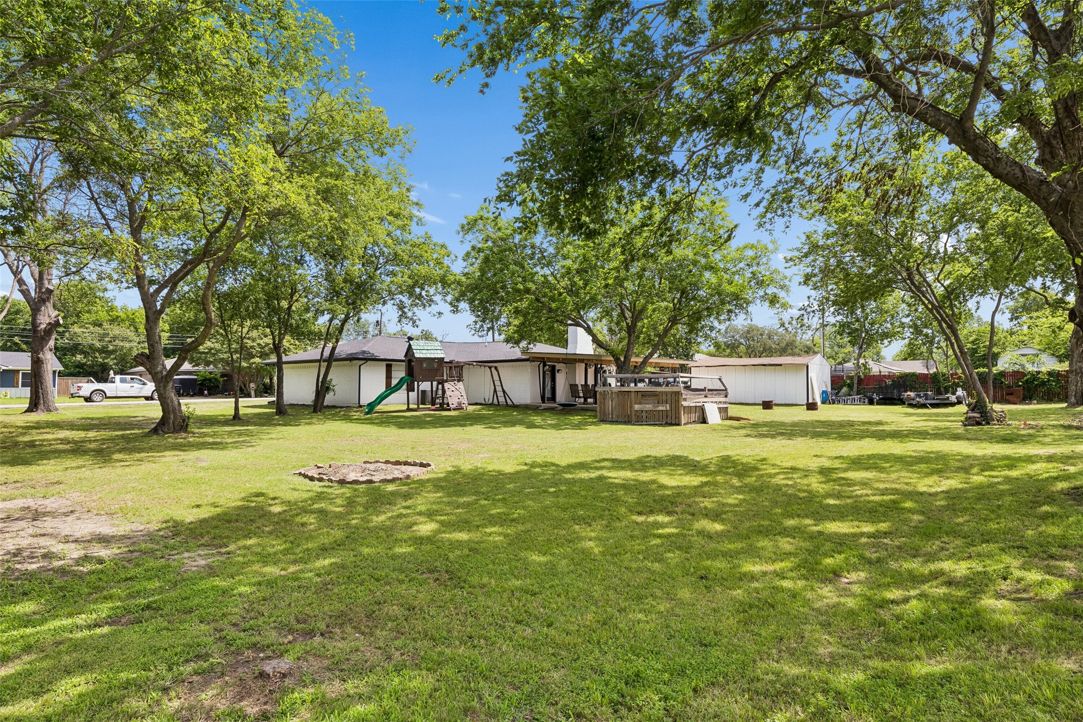 305 E Laura Avenue Quinlan TX 75474