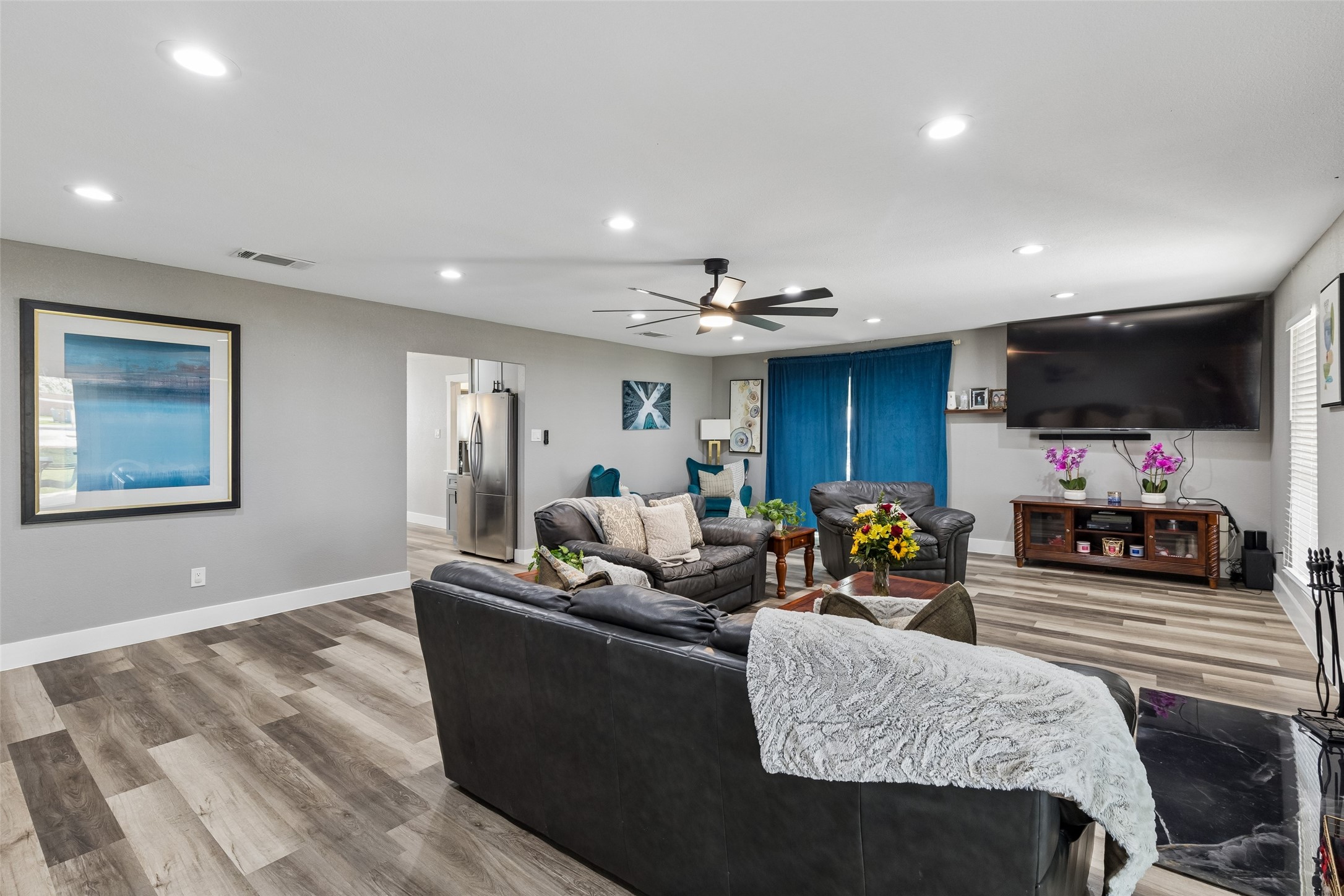 305 E Laura Avenue Quinlan TX 75474