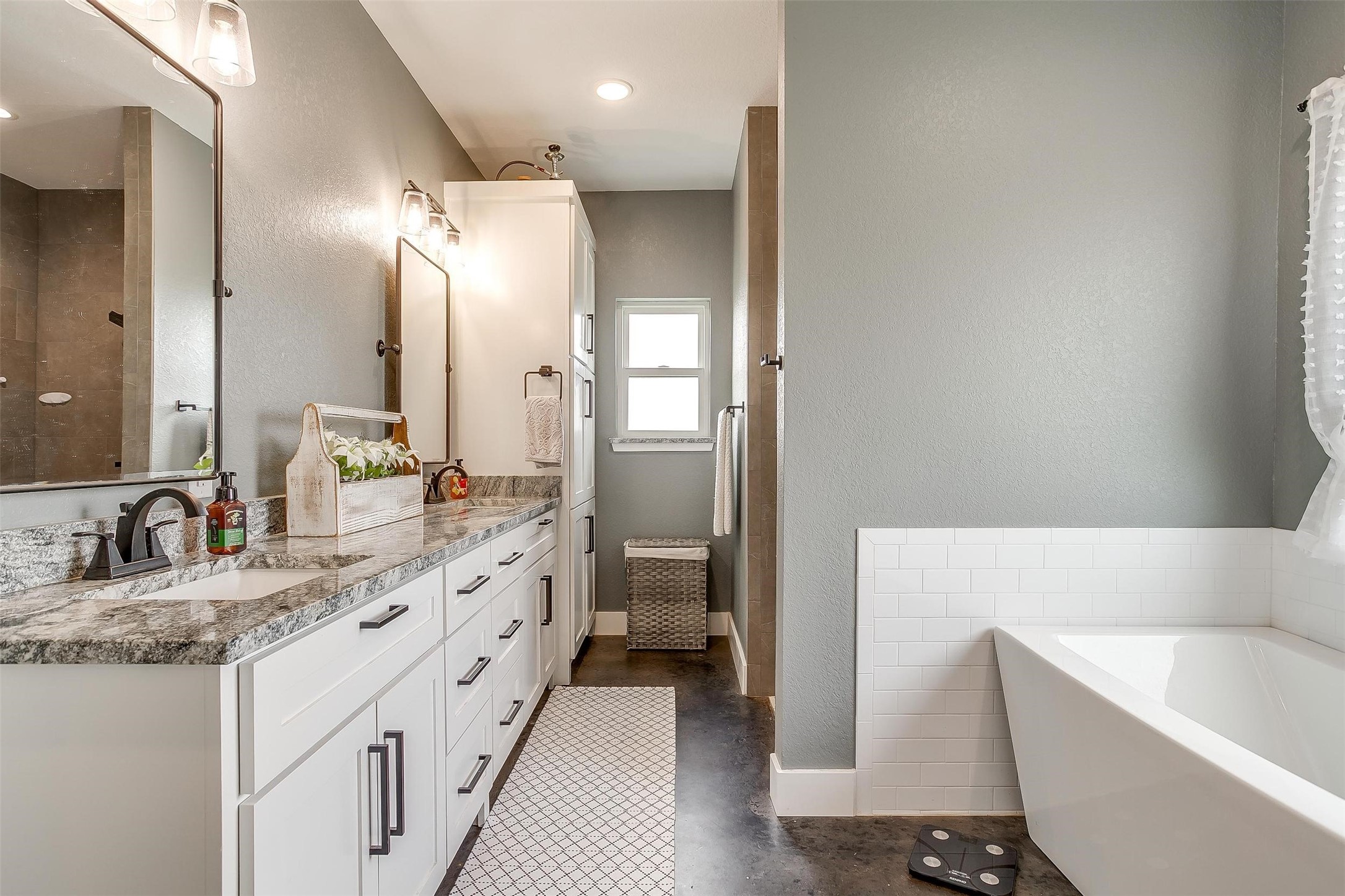 3095 County Road 905 Joshua TX 76058