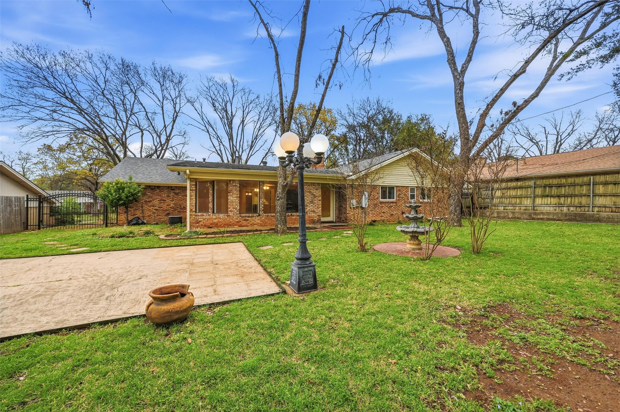 1702 Marshalldale Drive Arlington TX 76013