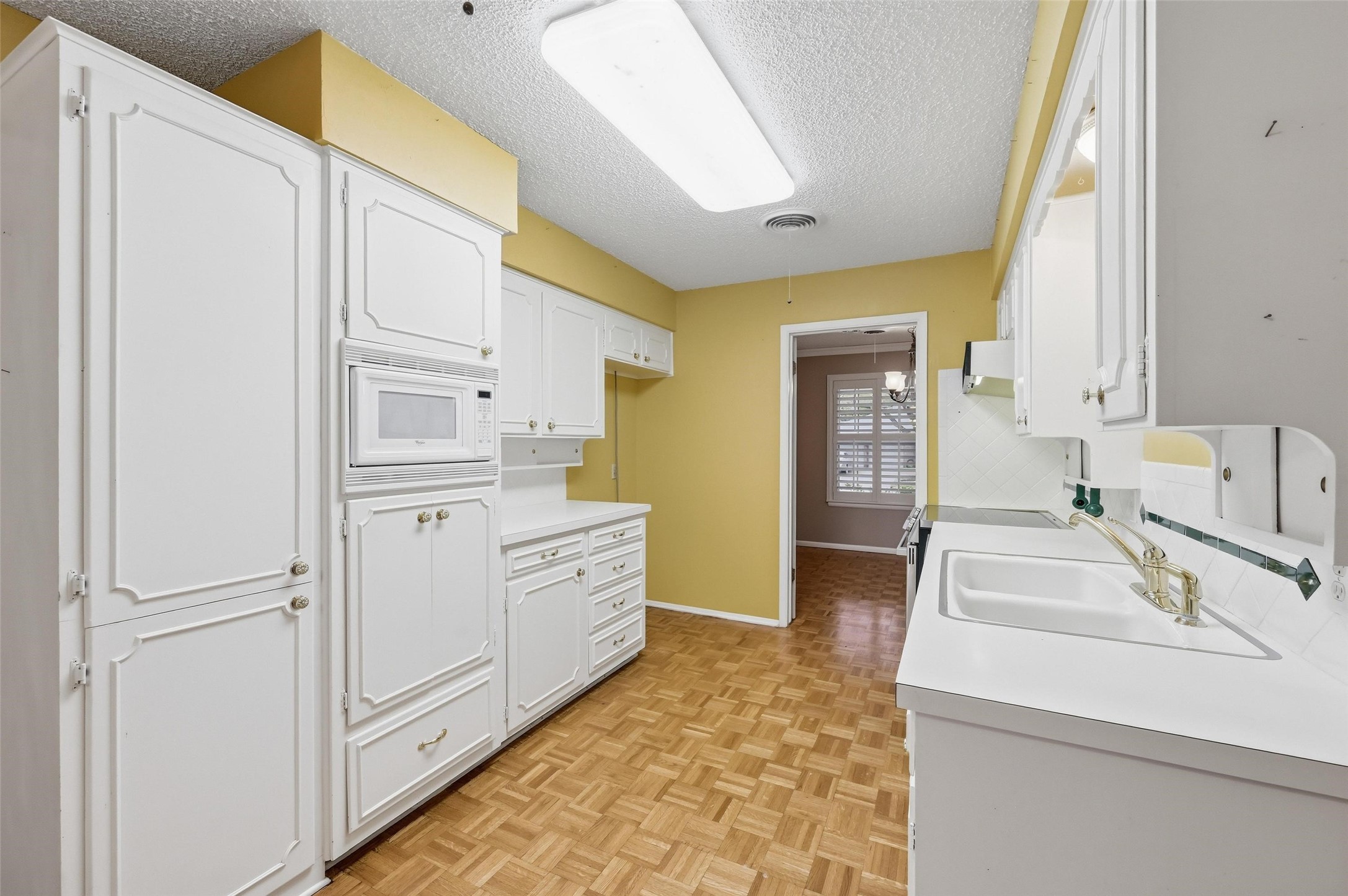 1702 Marshalldale Drive Arlington TX 76013