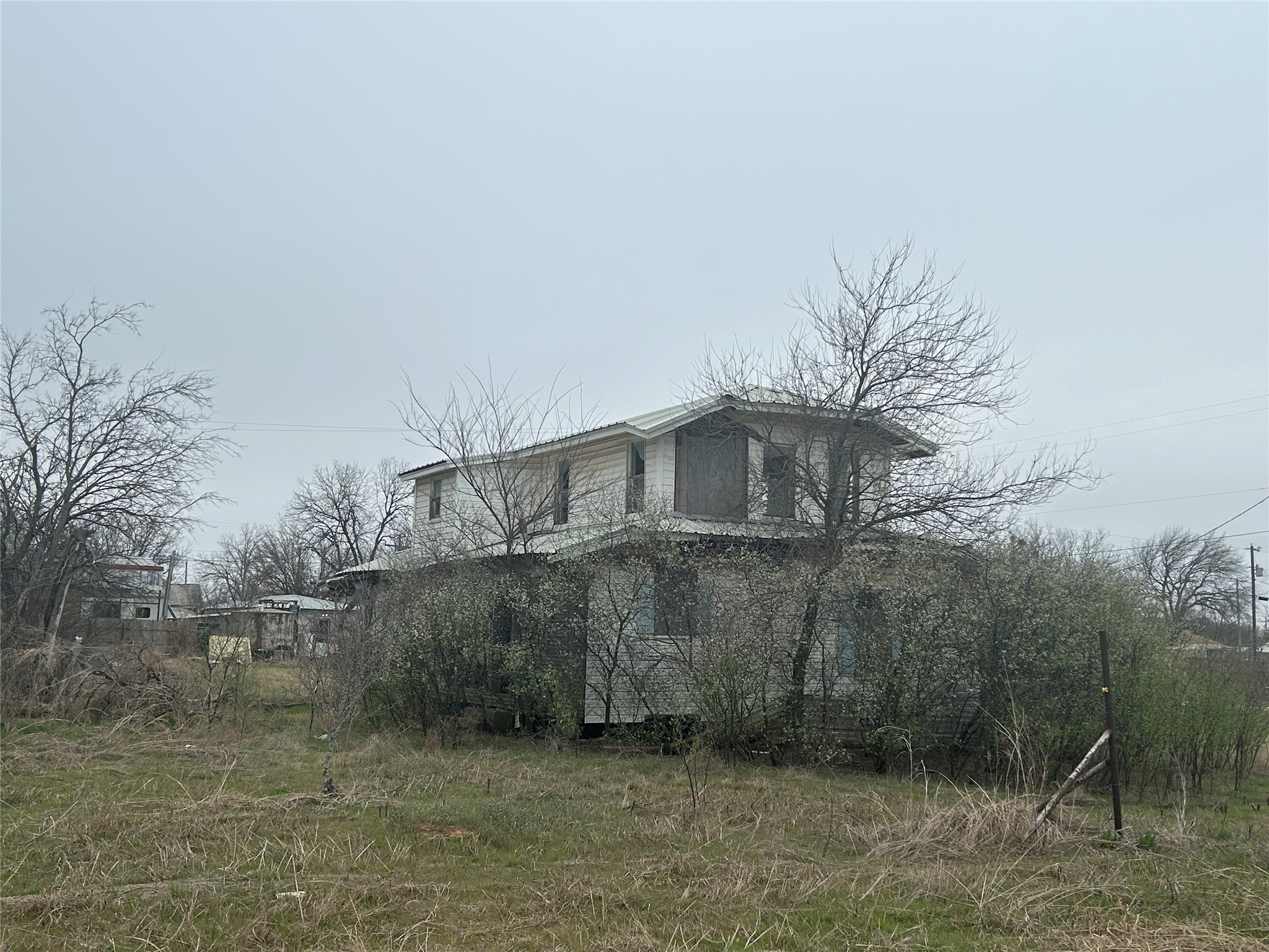 105 Texas Avenue Newcastle TX 76372