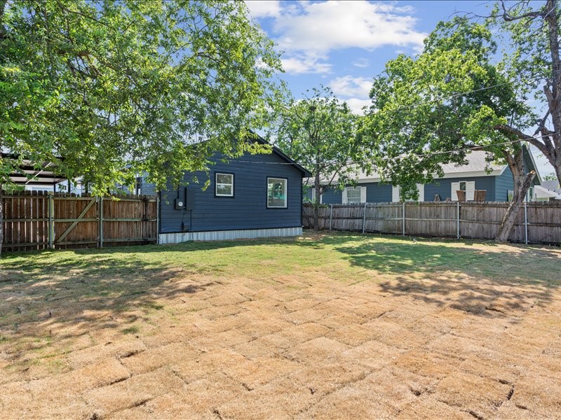 1901 S 16th Street Waco TX 76706