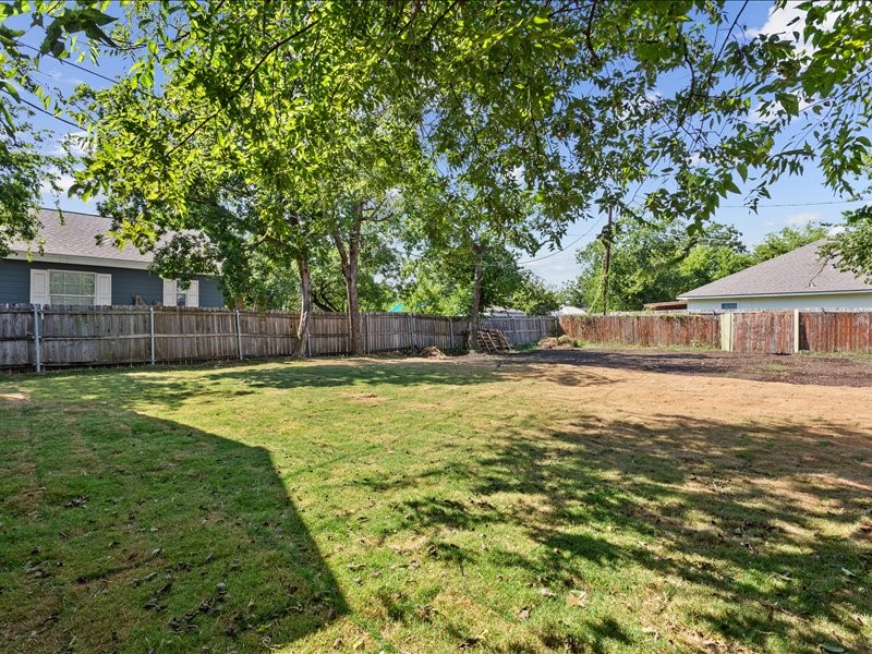 1901 S 16th Street Waco TX 76706