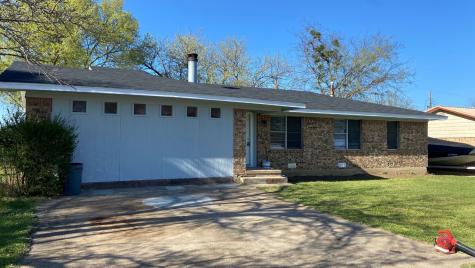 320 W Carter Street Savoy TX 75479